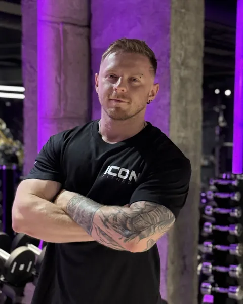 Денис Теребей — тренер ICON fitness
