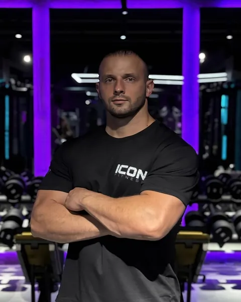 Василий Веренич — тренер ICON fitness